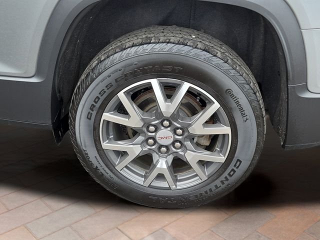 Used 2023 Sterling Metallic GMC SLE image 27