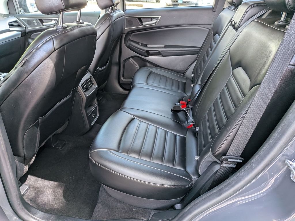 Used 2021 Gray Ford SEL image 26