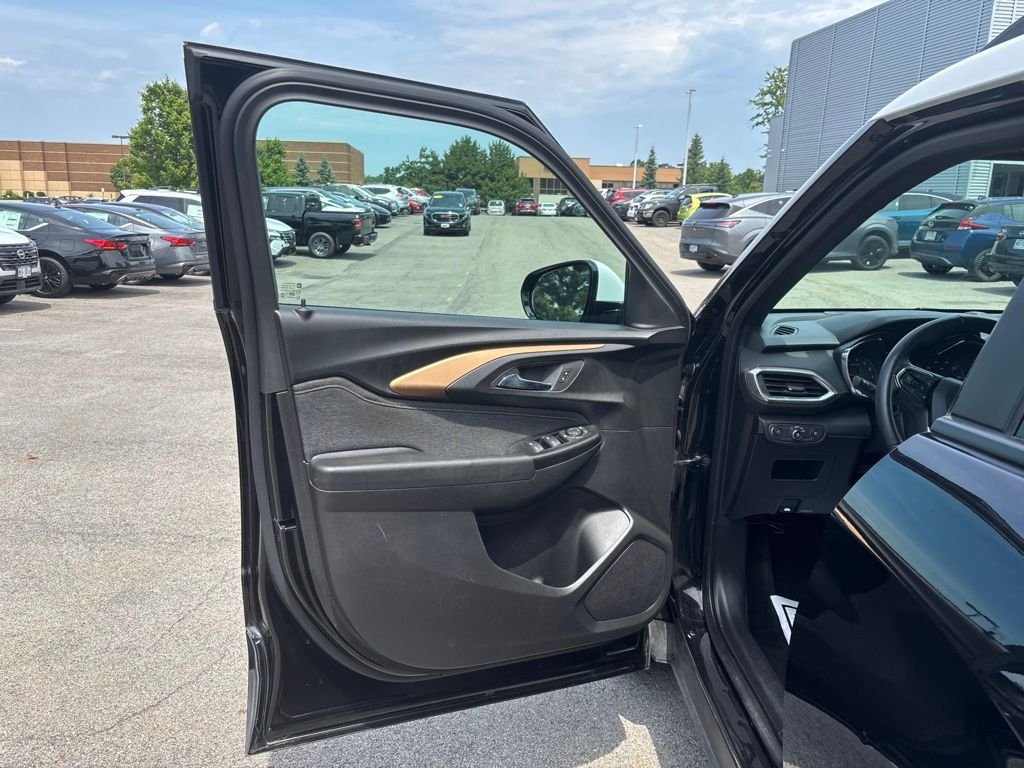 Used 2023 Black Chevrolet ACTIV image 16