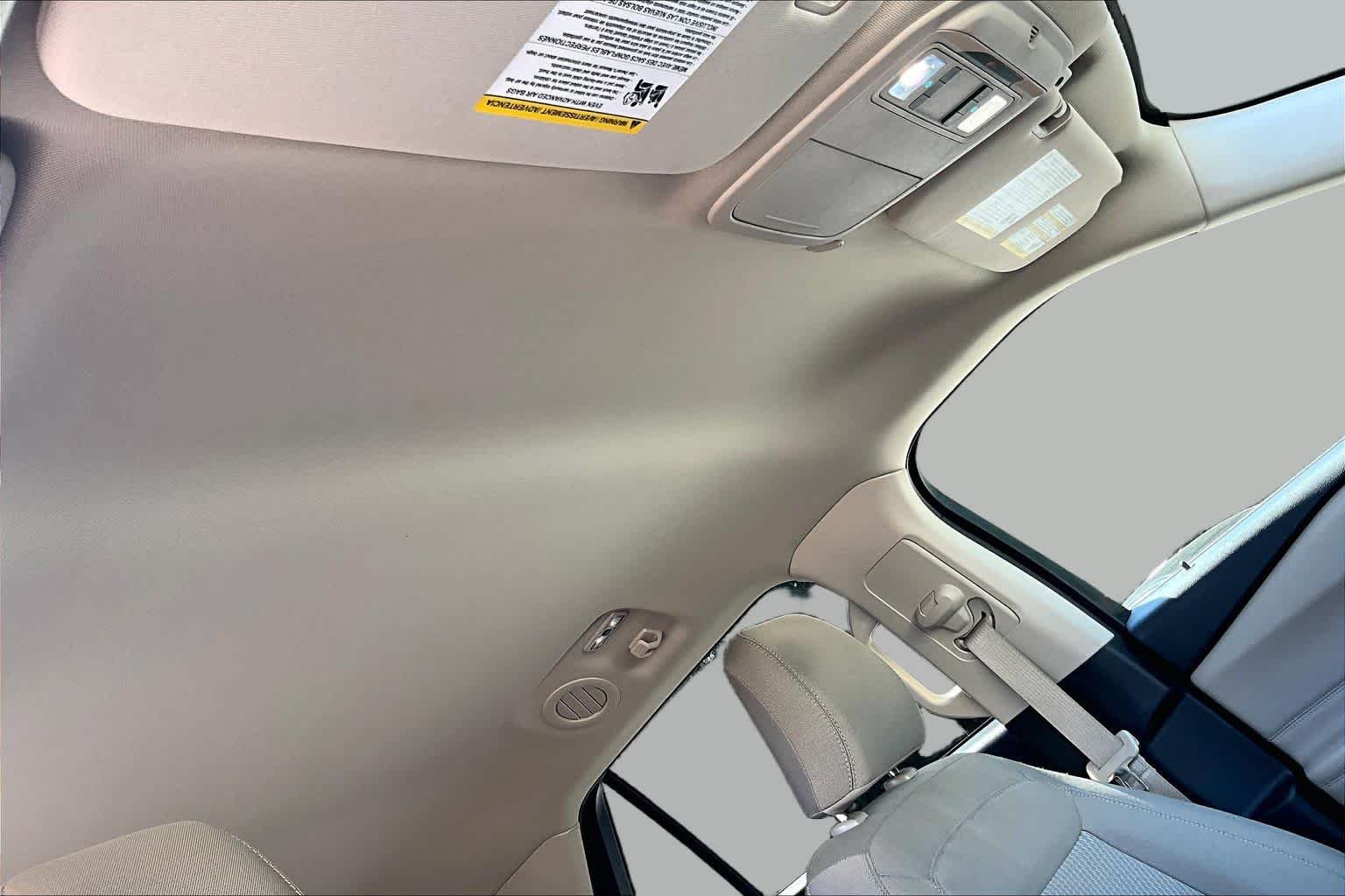 Used 2024 Star White Metallic Tri-Coat Ford XLT image 14