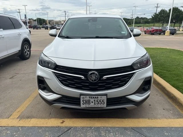 Used 2020 White Buick Preferred image 2