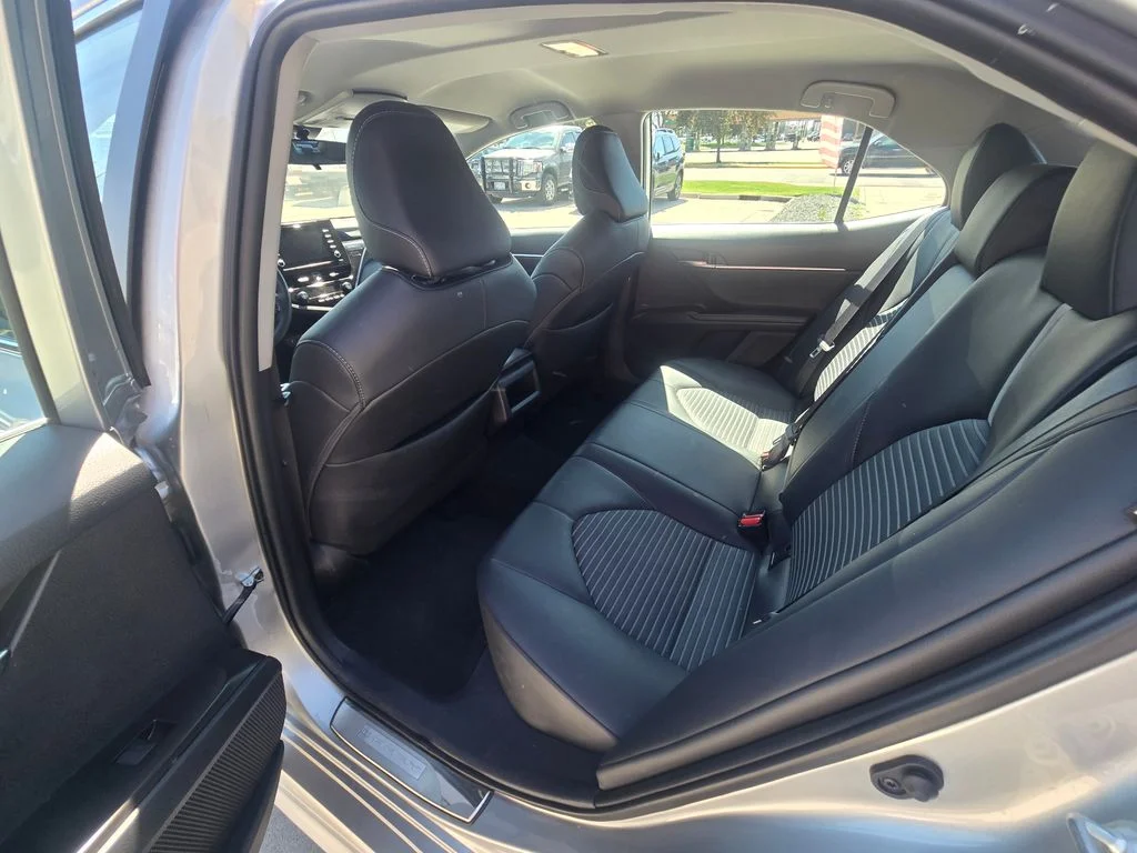 Used 2024  Toyota SE Nightshade image 9
