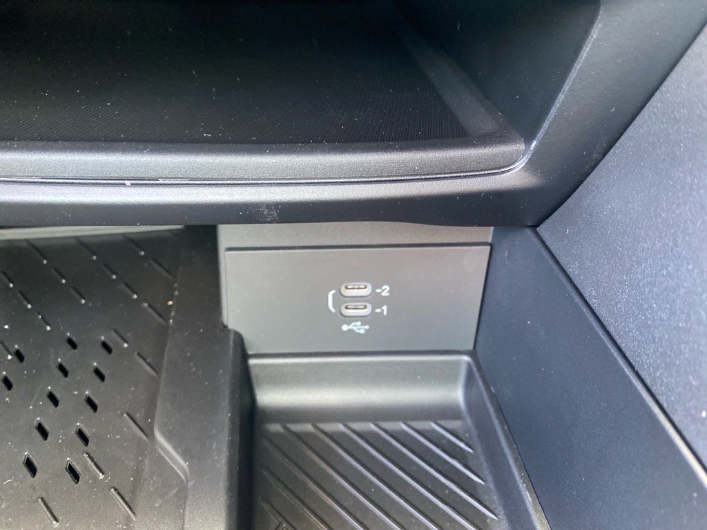 2026 Chrysler Pacifica Limited - Photo 8