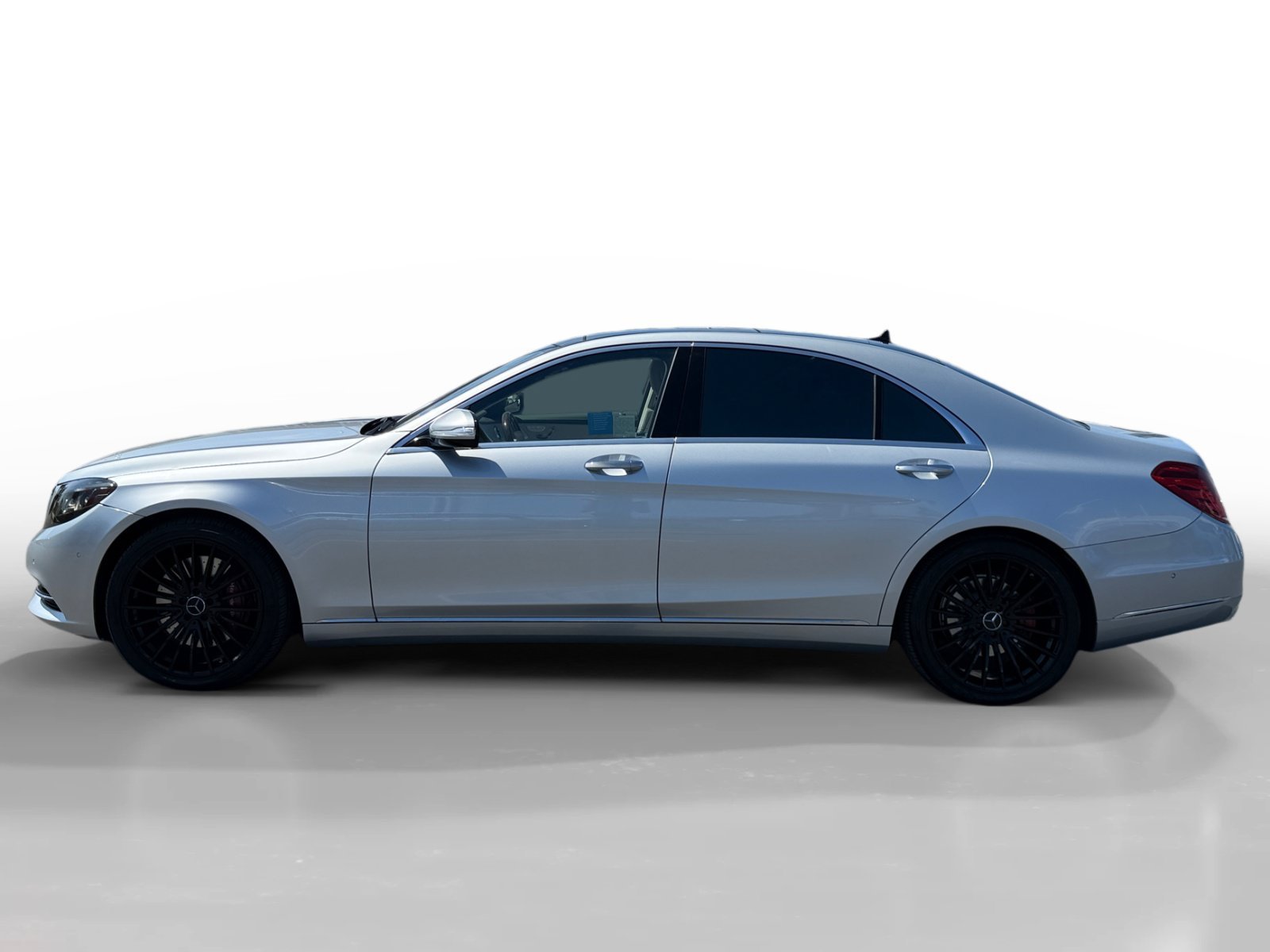 Used 2017 Silver Mercedes-Benz S 550 image 2