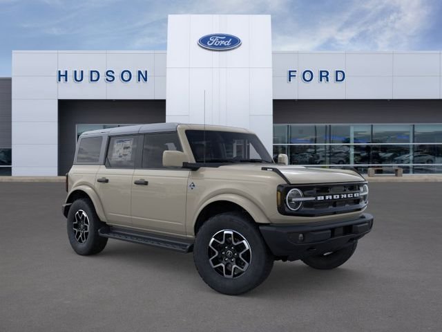 New 2026 Desert Sand Ford Outer Banks® image 7