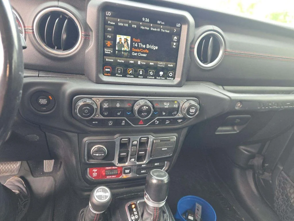 Certified Used 2020 Gray Jeep Unlimited Rubicon image 4