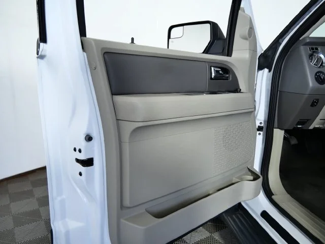 Used 2014 White Ford XL image 14