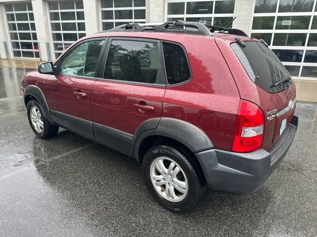 Used 2007 Red Hyundai SE image 2