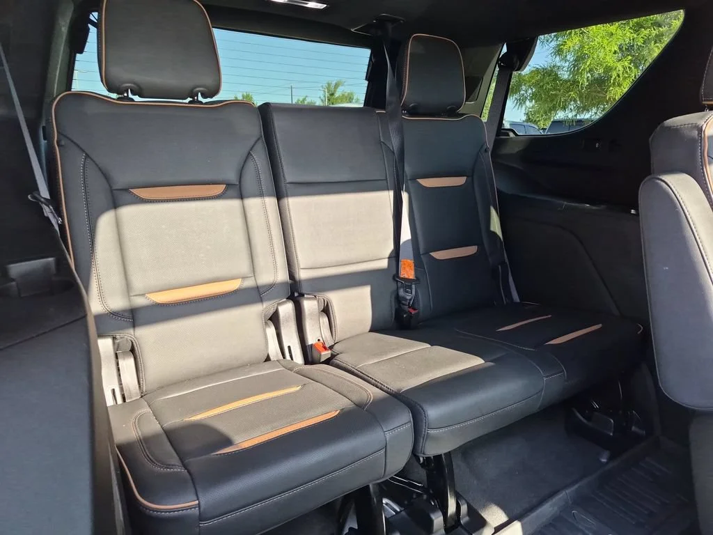 Used 2023 Summit White GMC AT4 image 39
