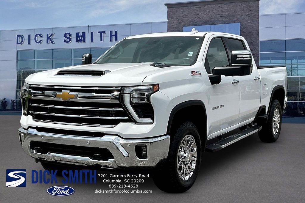 2026 Chevrolet Silverado HD LTZ 4WD Crew Cab Standard Box's photo