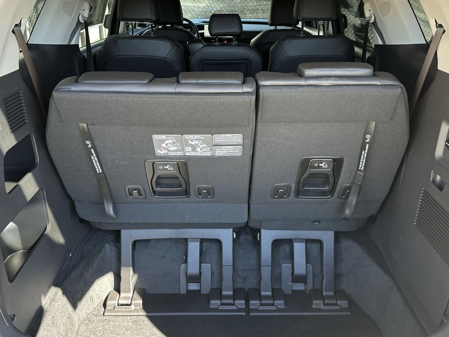 New 2026 Snow White Pearl Kia LXS image 20