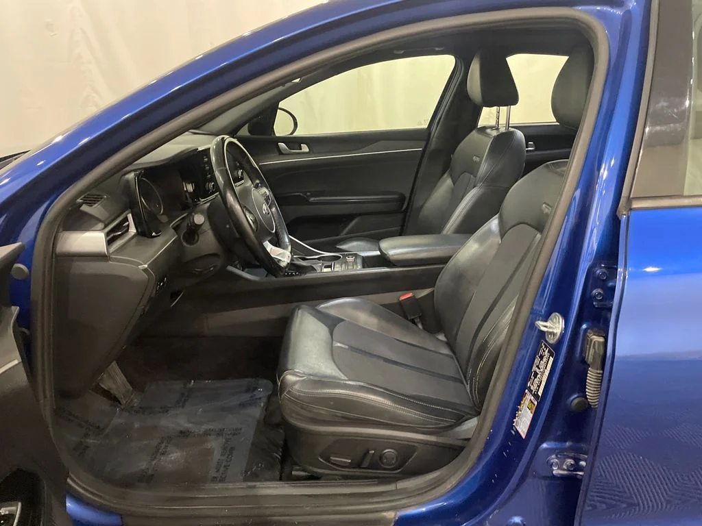 Used 2021 Sapphire Blue Kia GT-Line image 11
