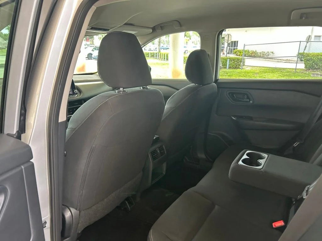 Used 2024 Silver Nissan S image 34