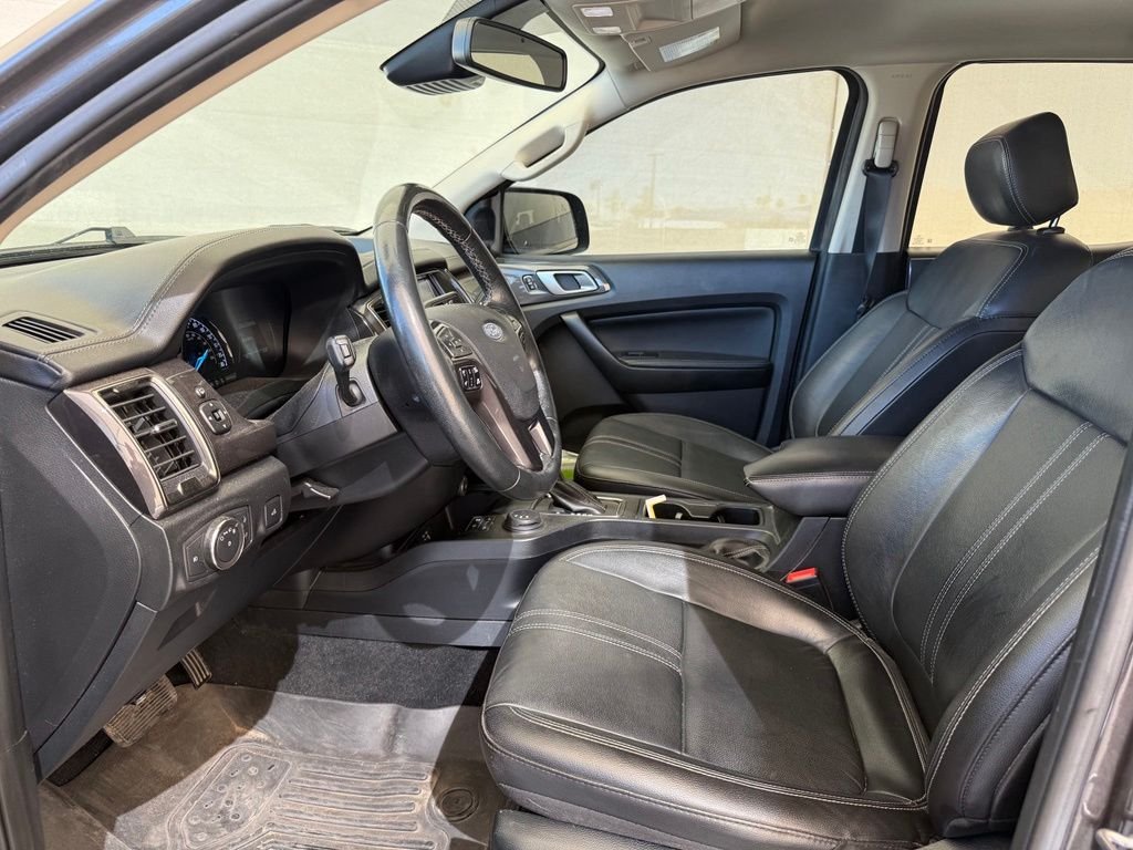 Used 2020 Magnetic Ford Lariat image 17