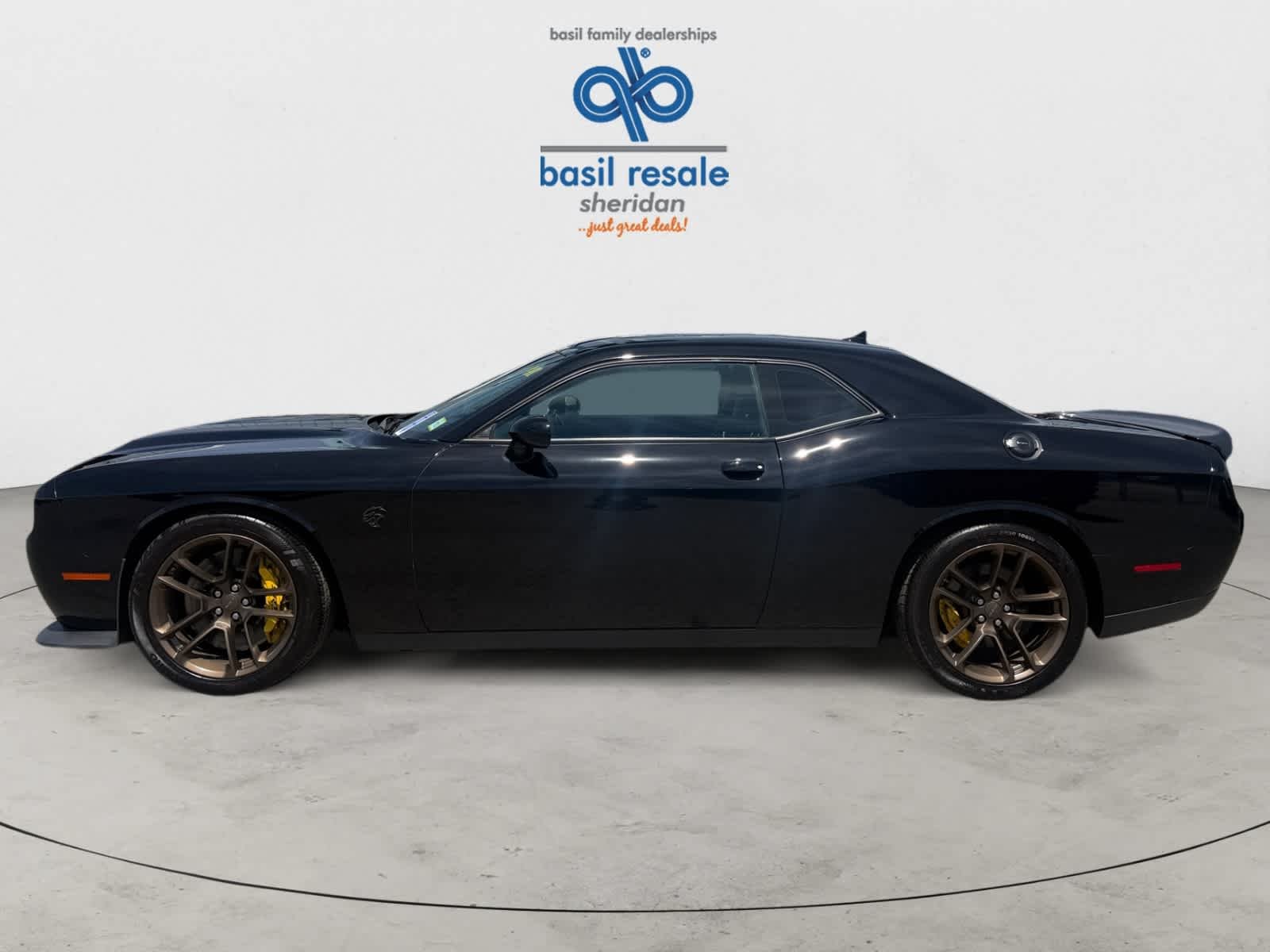 Used 2023 Pitch Black Clearcoat Dodge SRT Hellcat Jailbreak image 5