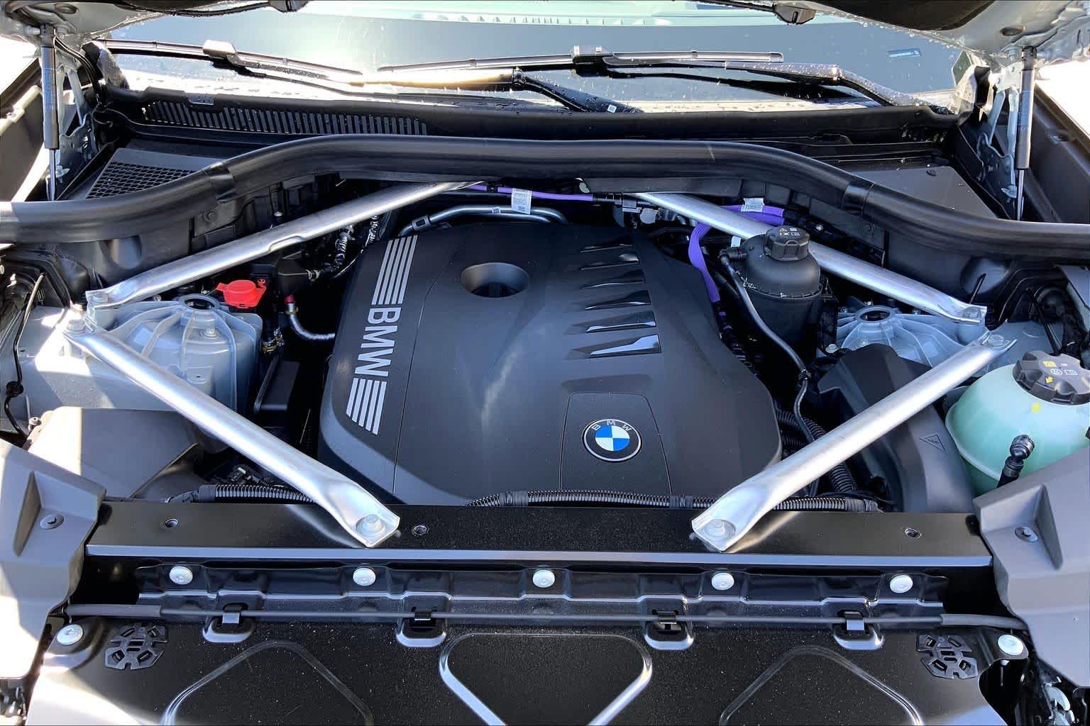 New 2026 Brooklyn Grey Metallic BMW xDrive40i image 16
