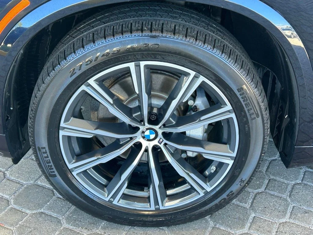 Certified Used 2019 Carbon Black Metallic BMW xDrive40i image 18