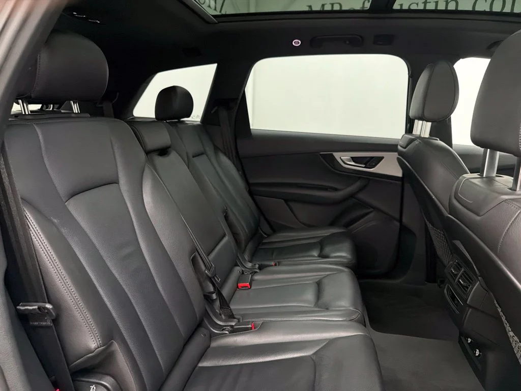 Used 2019 Gray Audi 45 Premium image 32