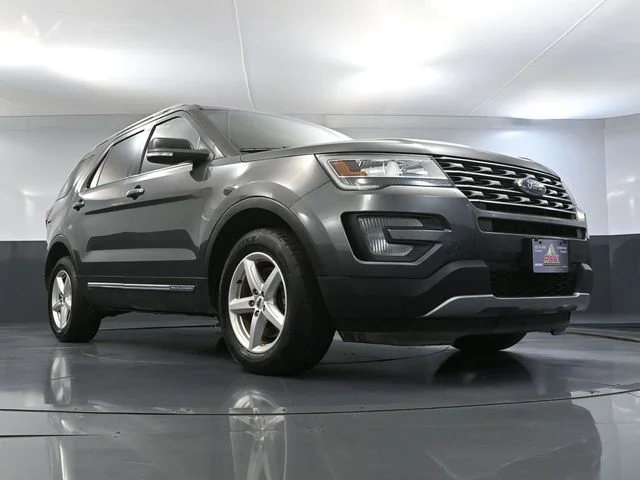 2017 Ford Explorer XLT - Photo 52