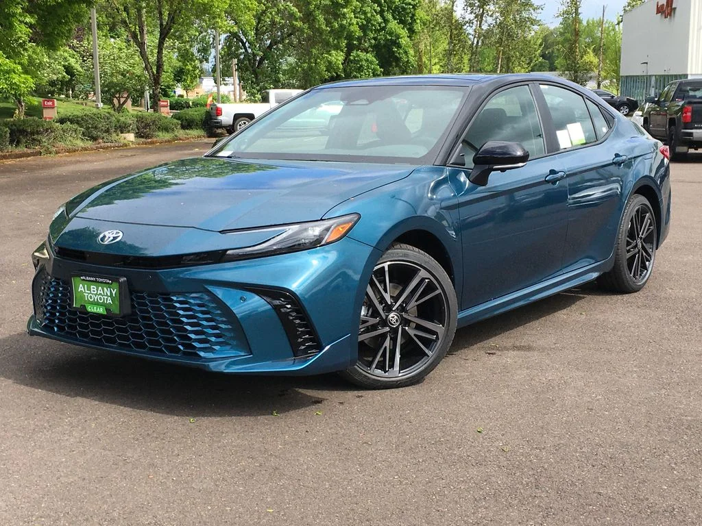 2026 Toyota Camry XSE AWD Hybrid's photo