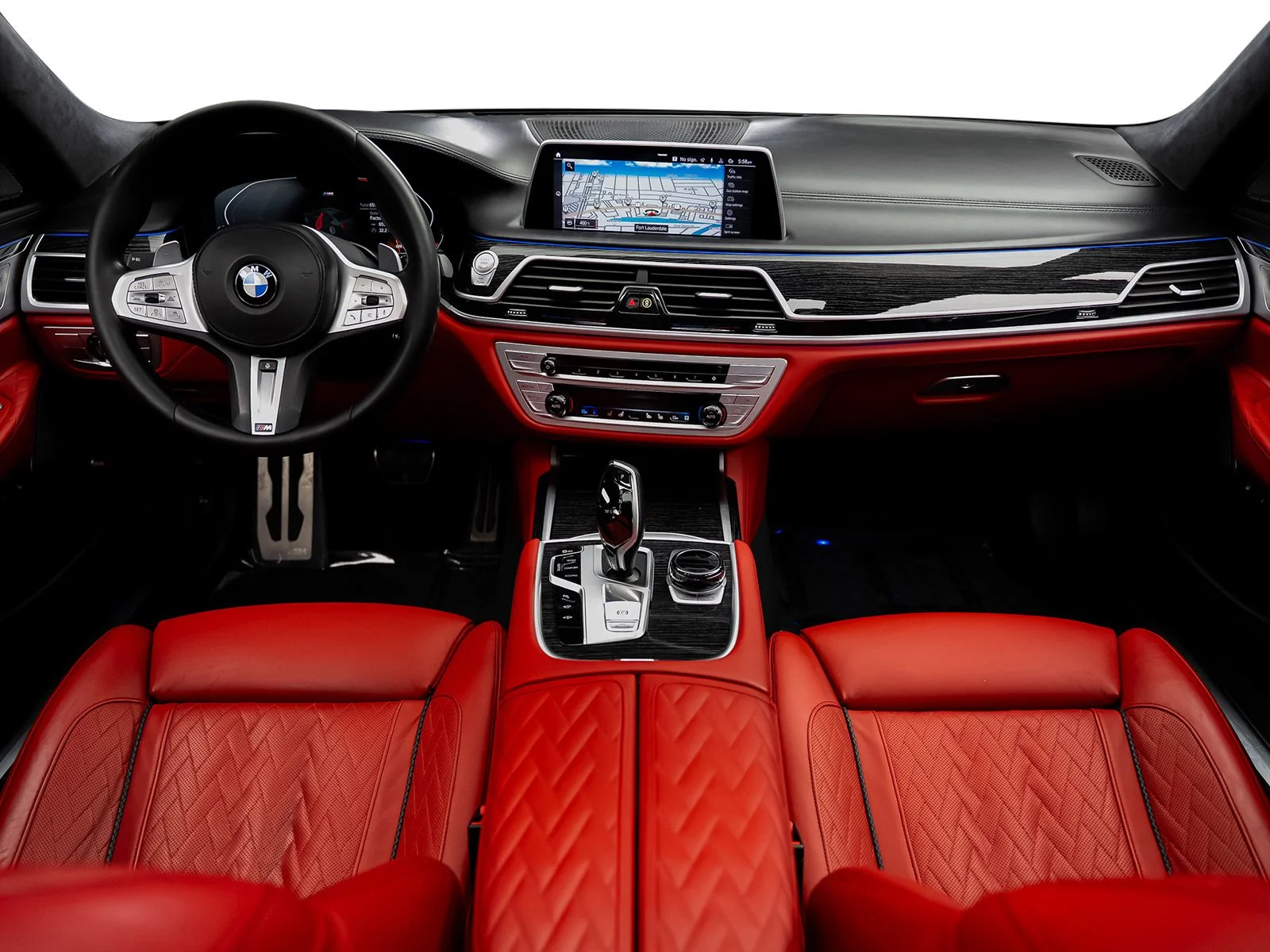 Used 2021 White BMW 750i xDrive image 4
