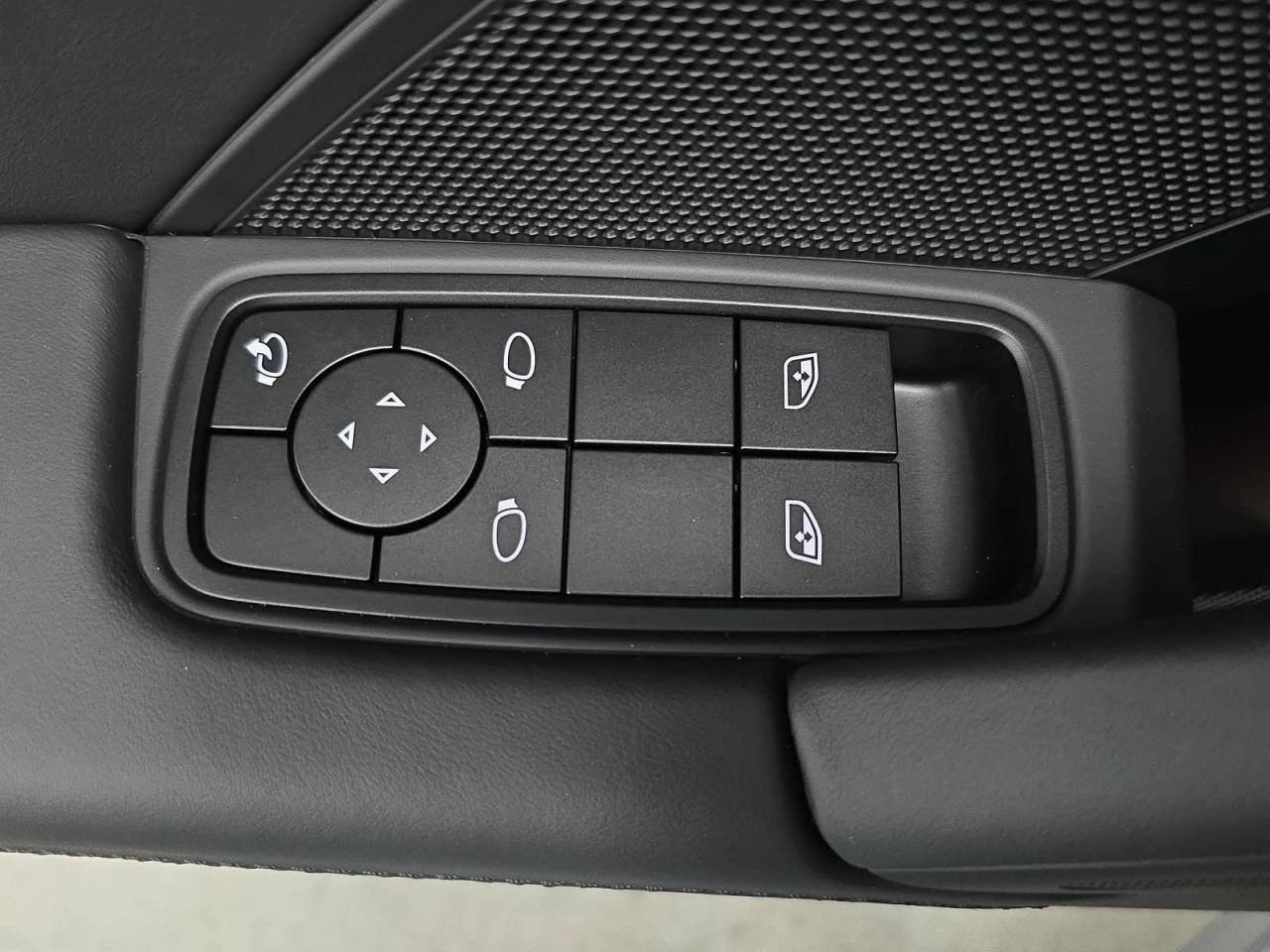 New 2026 Vanadium Grey Metallic Porsche Carrera 4S image 24