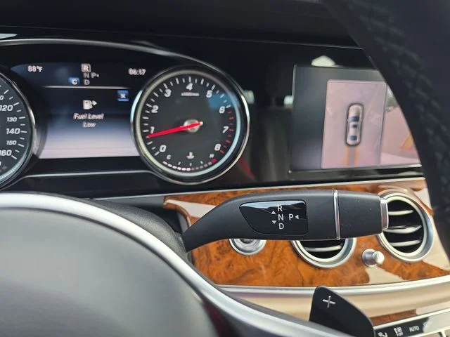Used 2019  Mercedes-Benz E 300 image 26