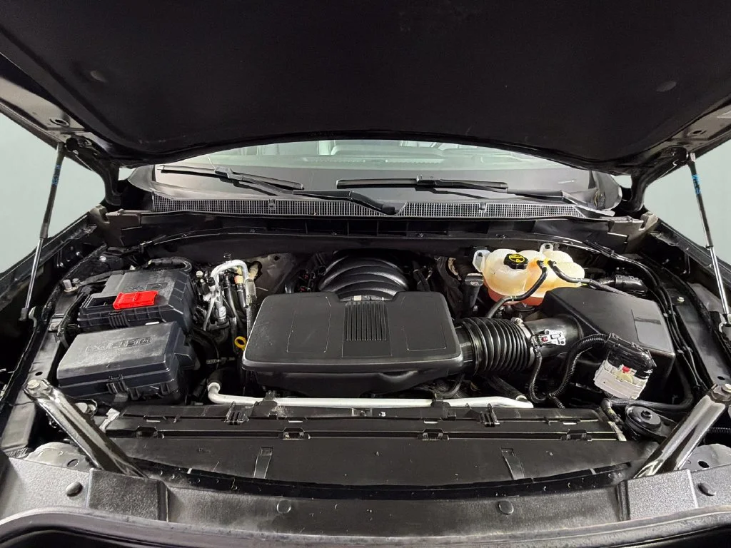 Used 2025 Black Chevrolet Premier image 40