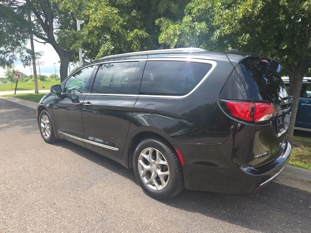 Used 2019 Black Chrysler Limited image 5