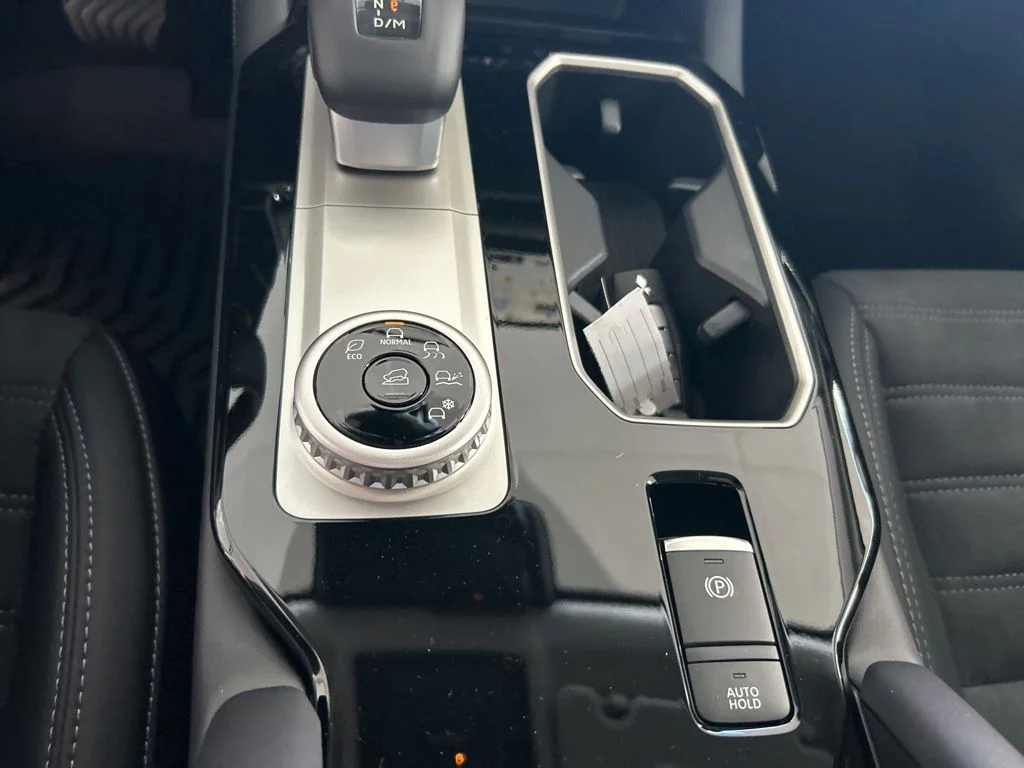 New 2026 White Mitsubishi SE image 47