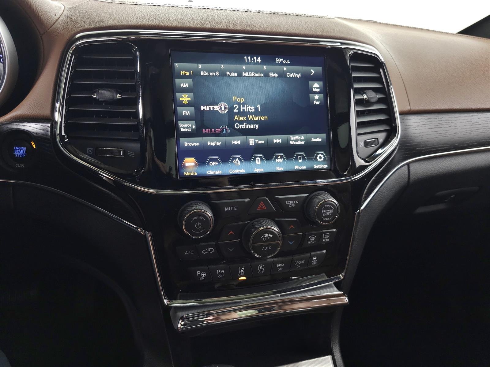 Used 2019 White Jeep Summit image 21