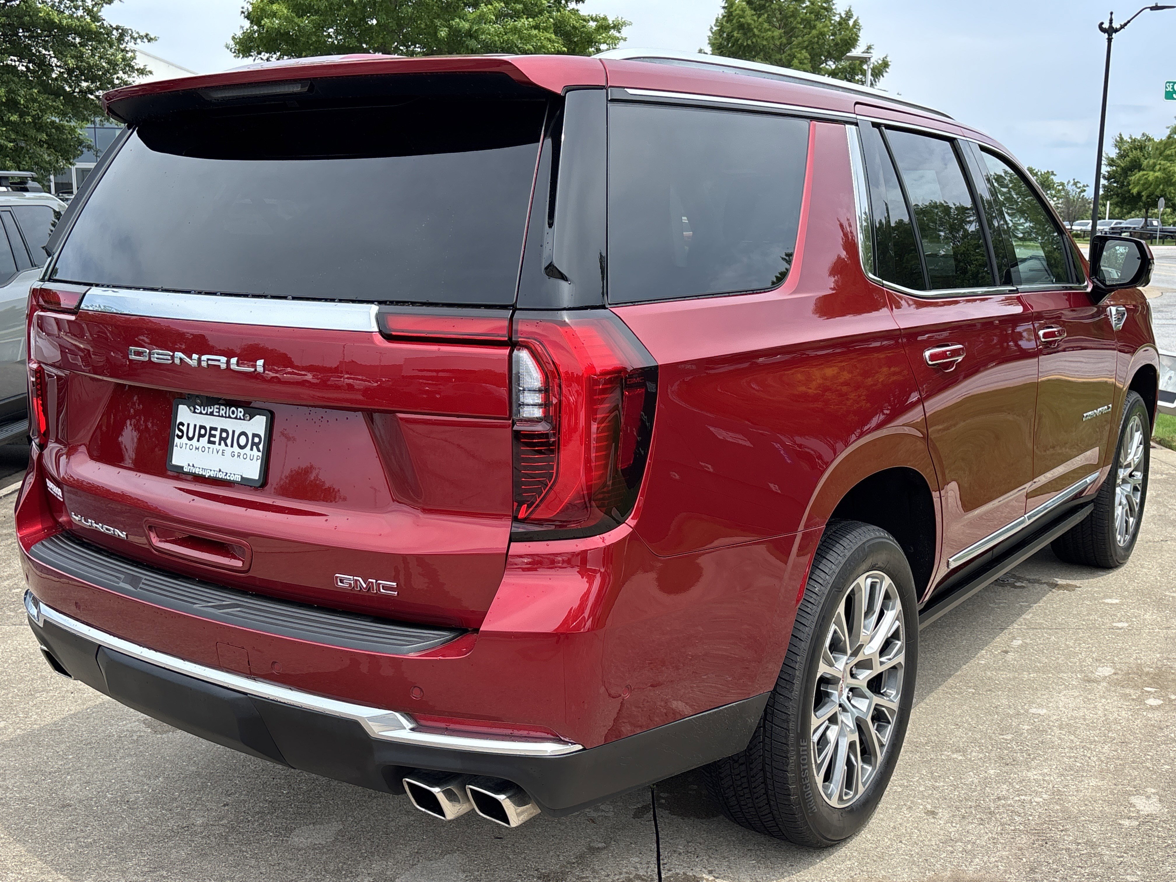 Used 2025 Volcanic Red Tintcoat GMC Denali 4WD image 3