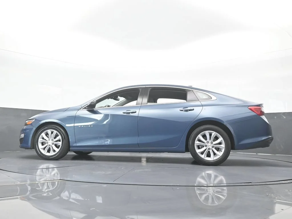 Used 2024 Lakeshore Blue Metallic Chevrolet LT image 50