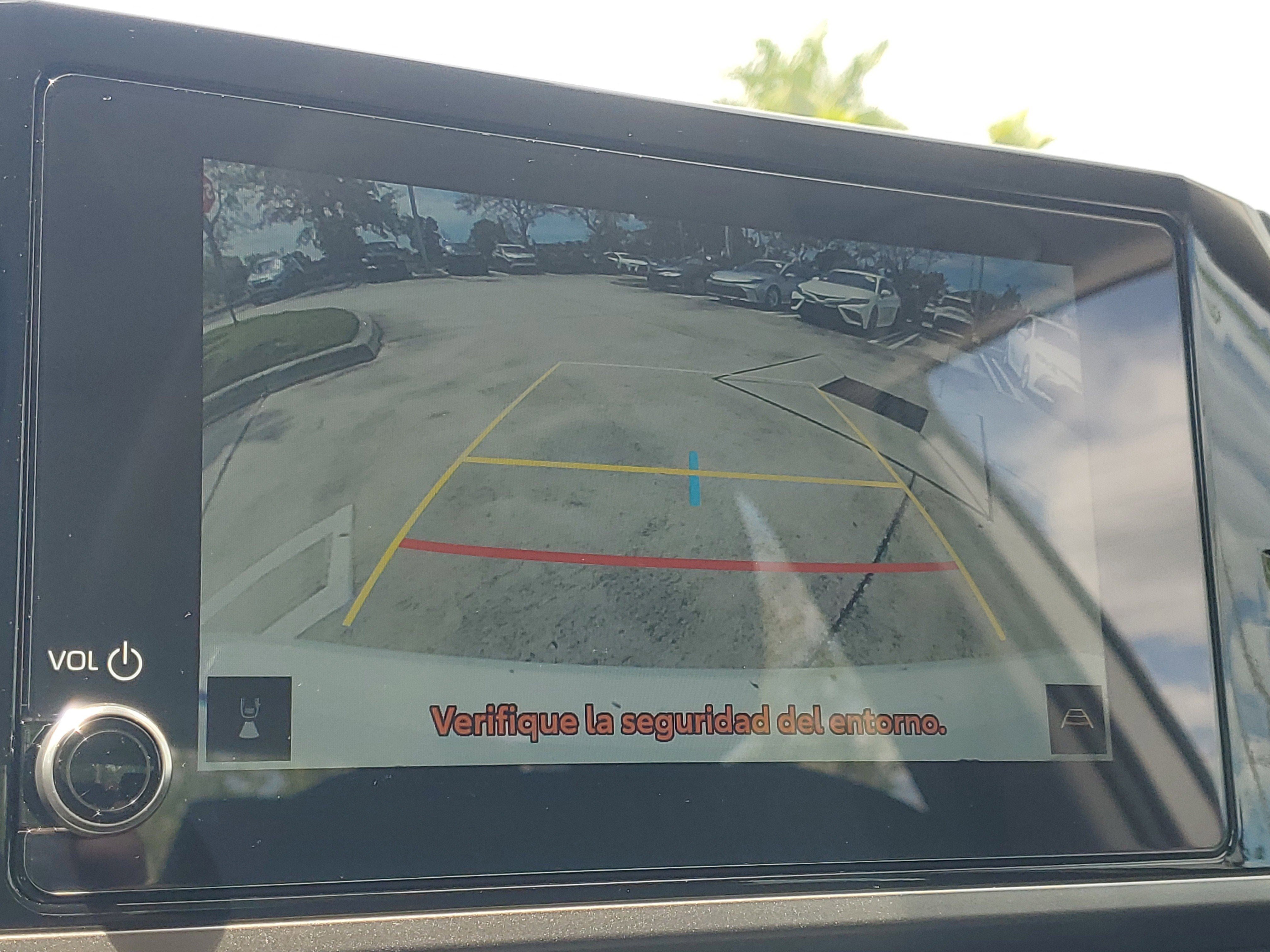 Used 2025 Ice Toyota LE image 27