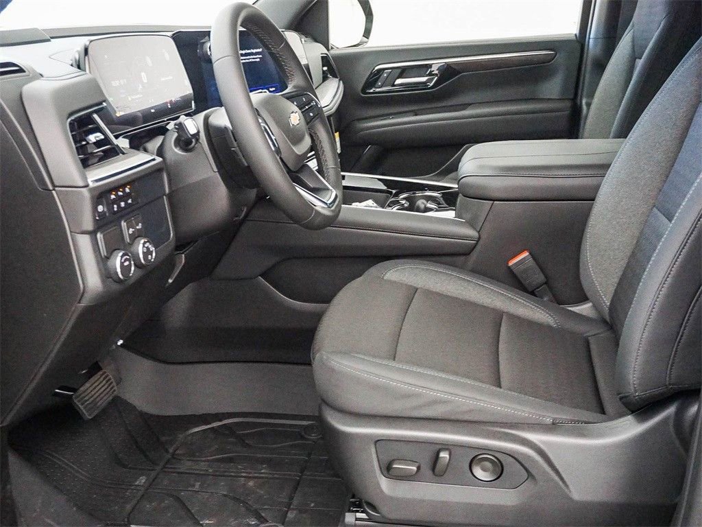 2026 Chevrolet Suburban LS - Photo 19