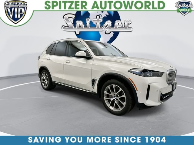 Used 2026 White BMW xDrive40i image 2
