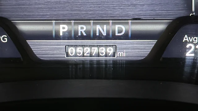 Used 2022 Diamond Black Crystal Pearlcoat Ram Laramie image 36