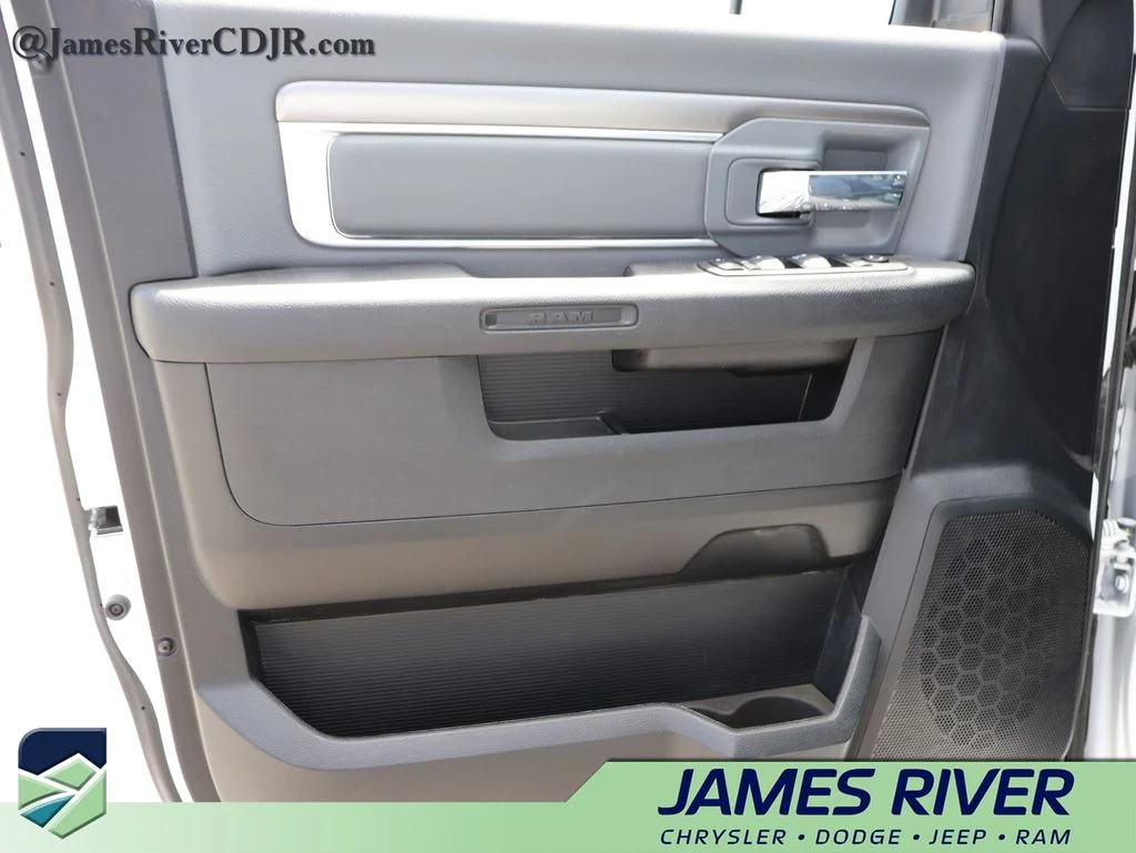 Used 2023 White Ram SLT image 20