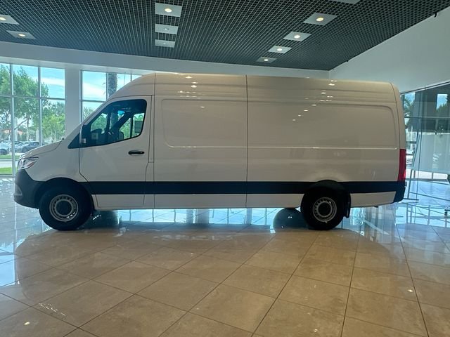 New 2026 White Mercedes-Benz  image 4