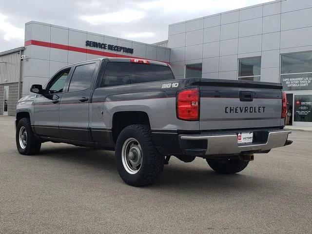 Used 2018 Black Chevrolet LT image 8