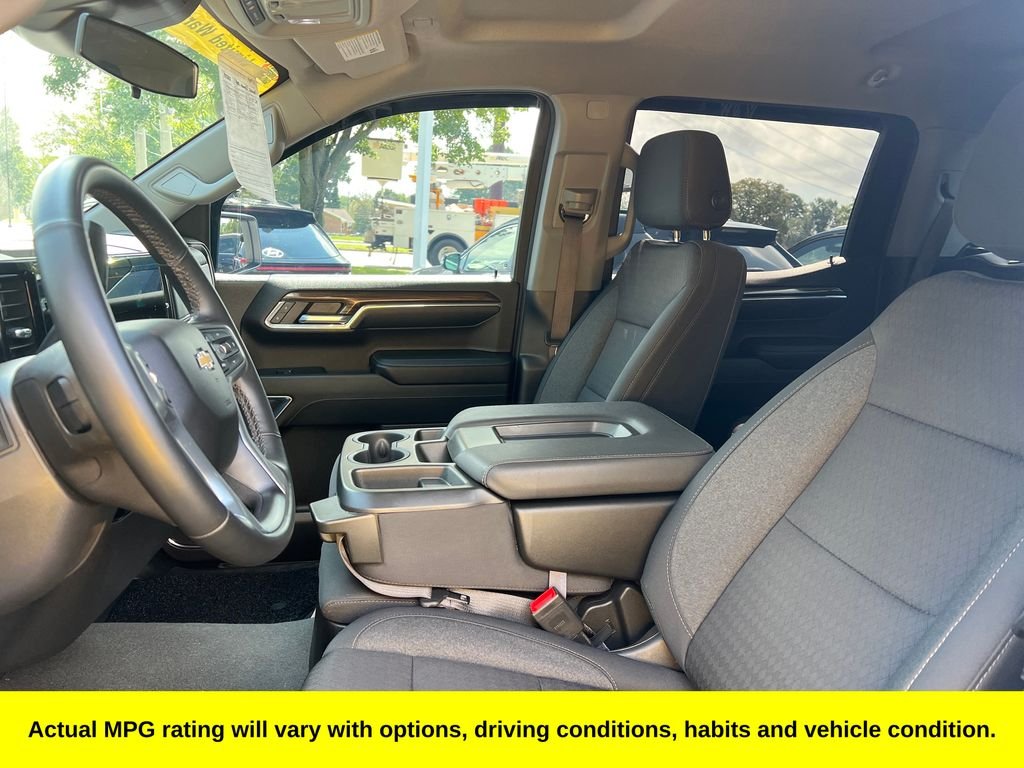 Used 2023 Summit White Chevrolet LT image 9