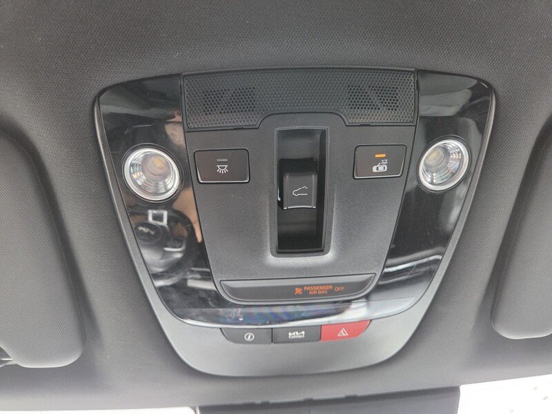 Used 2023 Black Kia X-Line image 17