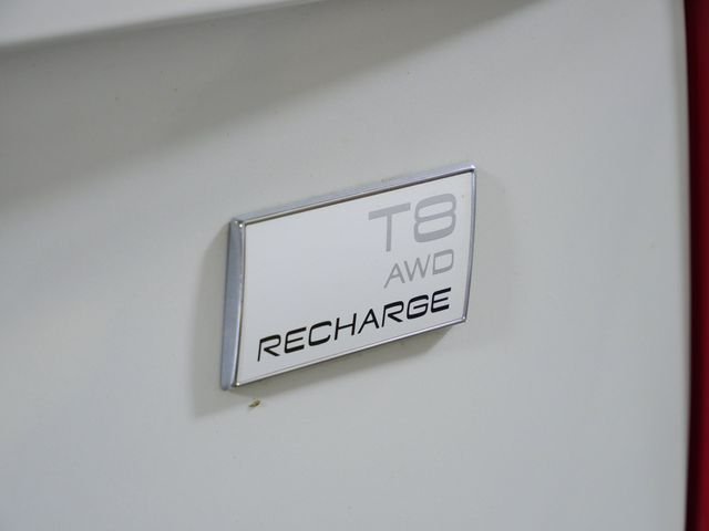 Certified Used 2022 White Volvo T8 Inscription Expression 7 Passenger image 10