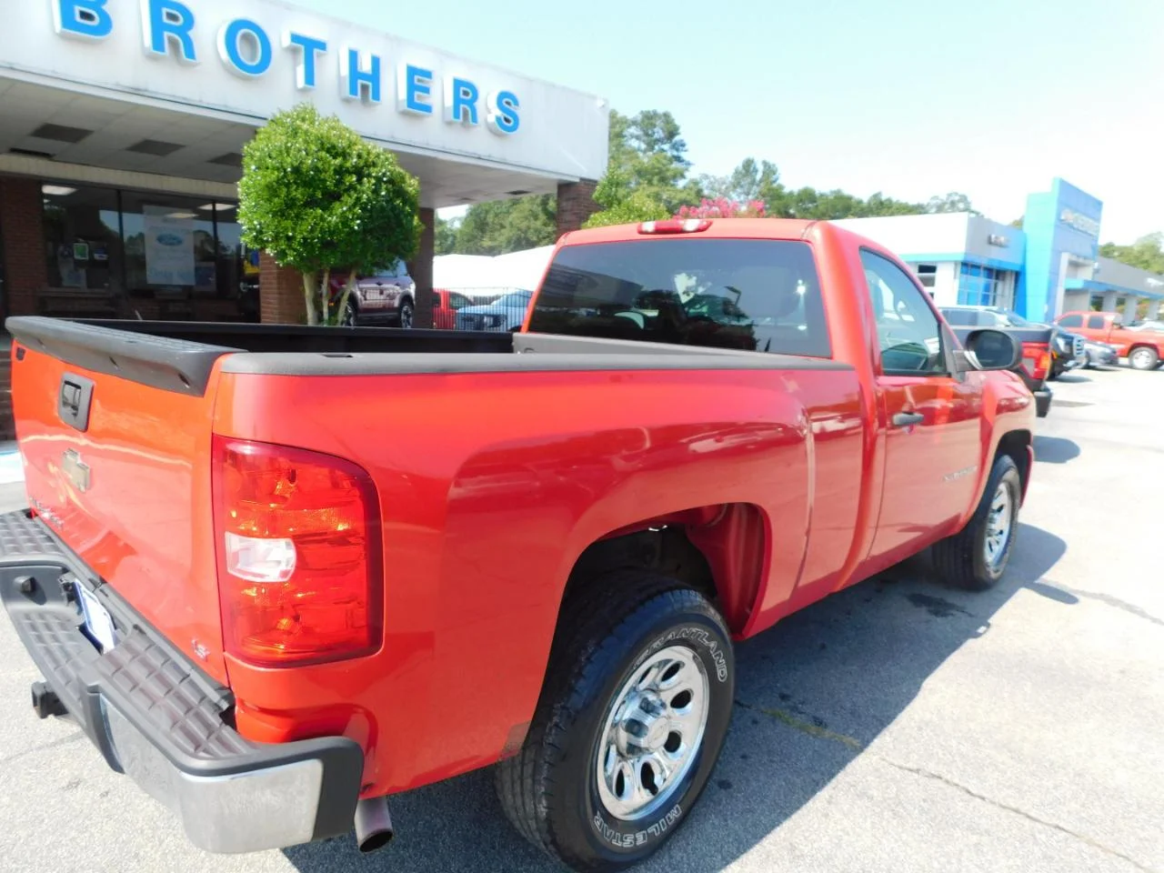 Used 2008 Red Chevrolet 2WD Reg Cab 119.0 in Work Truck image 9