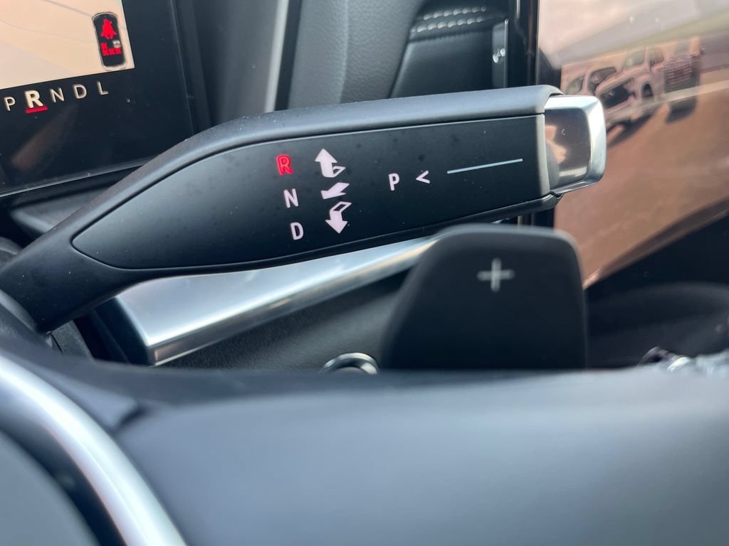 New 2027 Ebony Twilight Metallic GMC Elevation image 21
