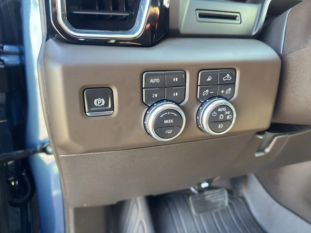 Used 2025 Downpour Metallic GMC Denali image 24