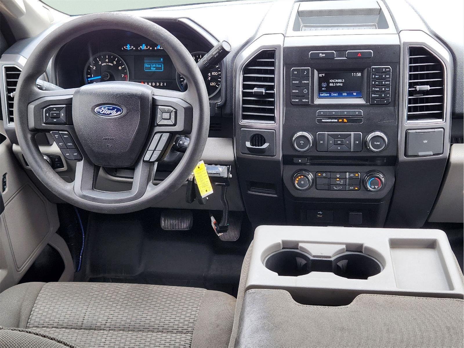 Used 2017 Shadow Black Ford XLT image 27