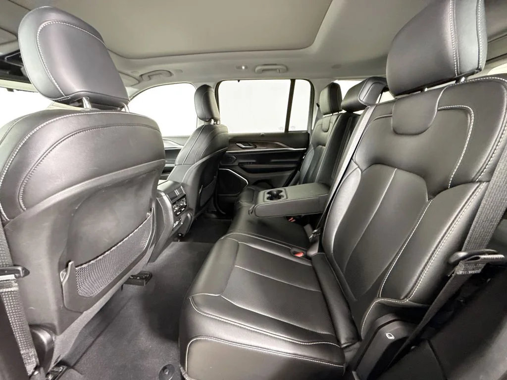 Used 2024 Black Jeep 4xe image 23