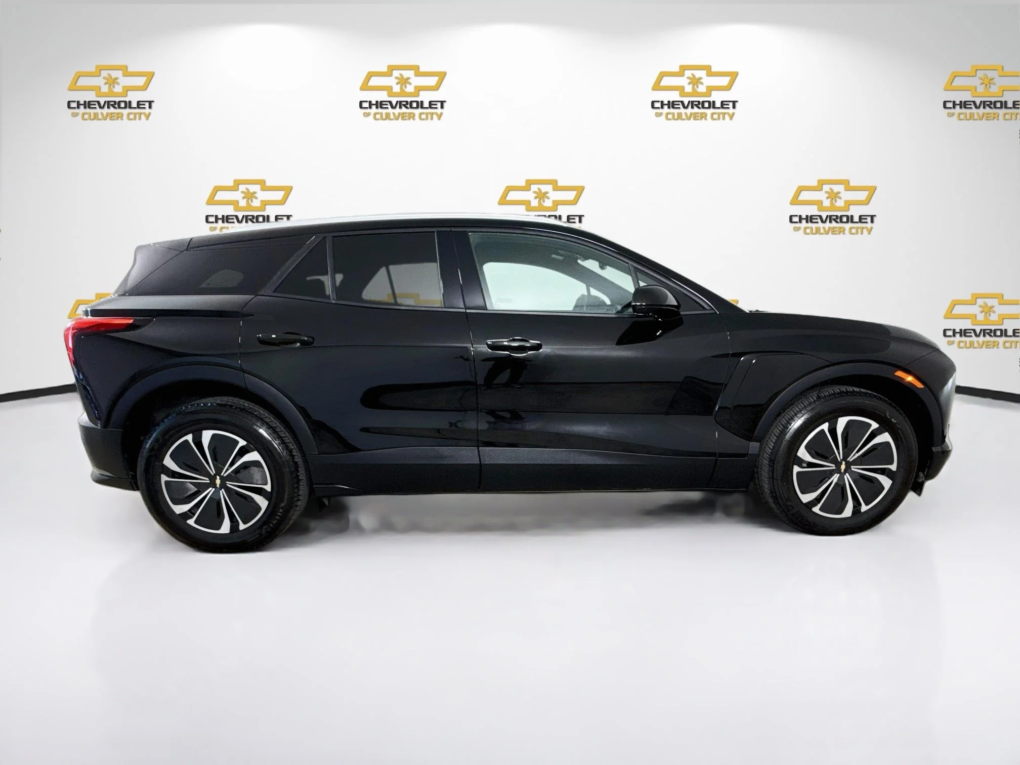 Used 2025 Black Chevrolet LT image 9