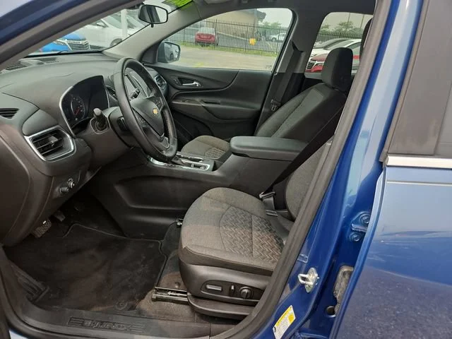 Used 2024 Lakeshore Blue Metallic Chevrolet LT image 9